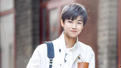 王俊凯恋情爆料最新,甜蜜互动引粉丝热议